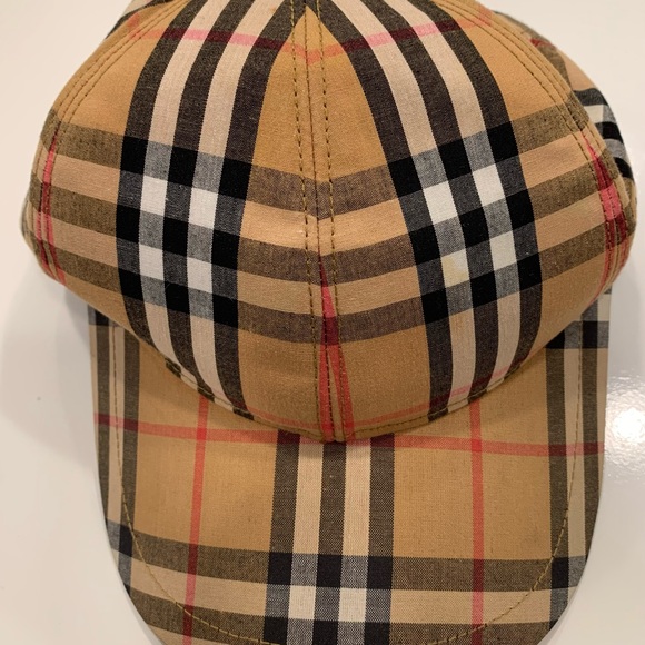 Burberry Baseball Cap with Original Burberry box - Picture 3 of 6